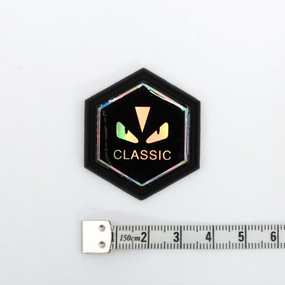 Силиконовая нашивка черная шестиугольник CLASSIC 4*4см фото