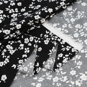 Ткань на отрез штапель 150 см 2607-1 Белые цветы на черном фото