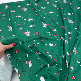 Ткань на отрез кулирка R4451-V4 Дед мороз с подарками цвет зеленый фото