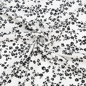 Ткань на отрез штапель 150 см 2607-3 Черные цветы на молочном фото