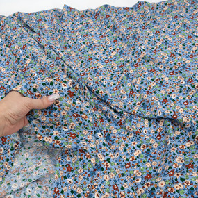 Ткань на отрез штапель 150 см №2012 Цветы на голубом фото