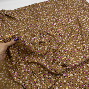 Ткань на отрез штапель 150 см 3089 Цветы на коричневом фото