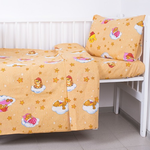 Постельное белье в детскую кроватку из бязи 4098/1 Облачко желтый с простыней на резинке фото 1